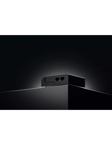 Ruter industrial RUT241 producto compacto y economico